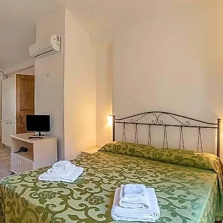 Family Village 4* Otranto